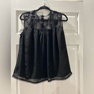 Maurice’s size medium top.